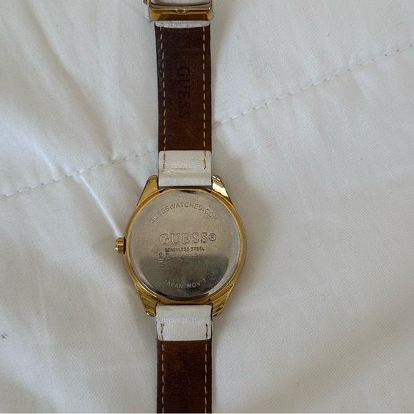 GUESS watch - Picture 2 of 2